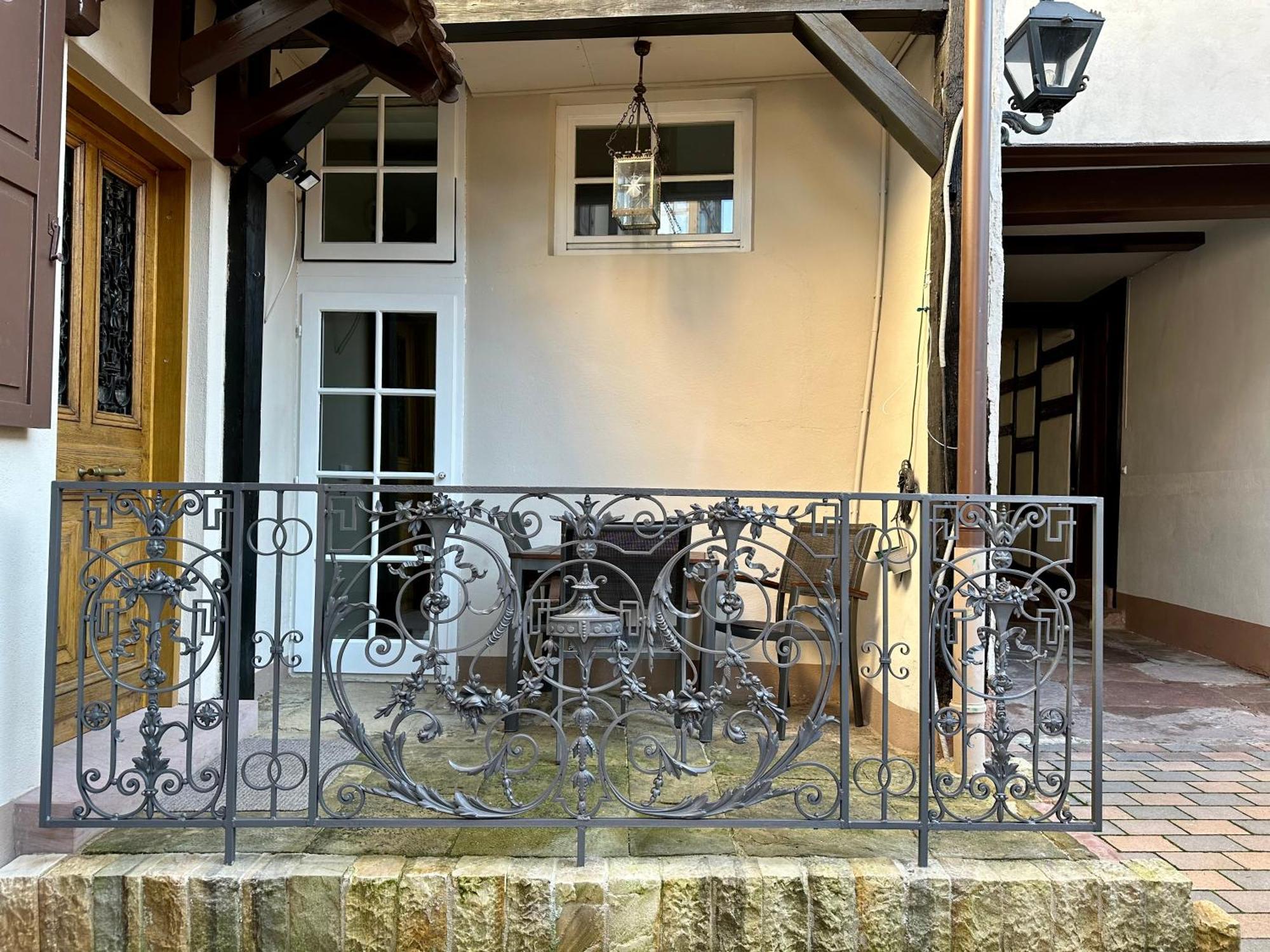 Exklusives Haus, Ruhig Gelegen Im Innenhof, Zentral, Lichtdurchflutet, カールスルーエ エクステリア 写真